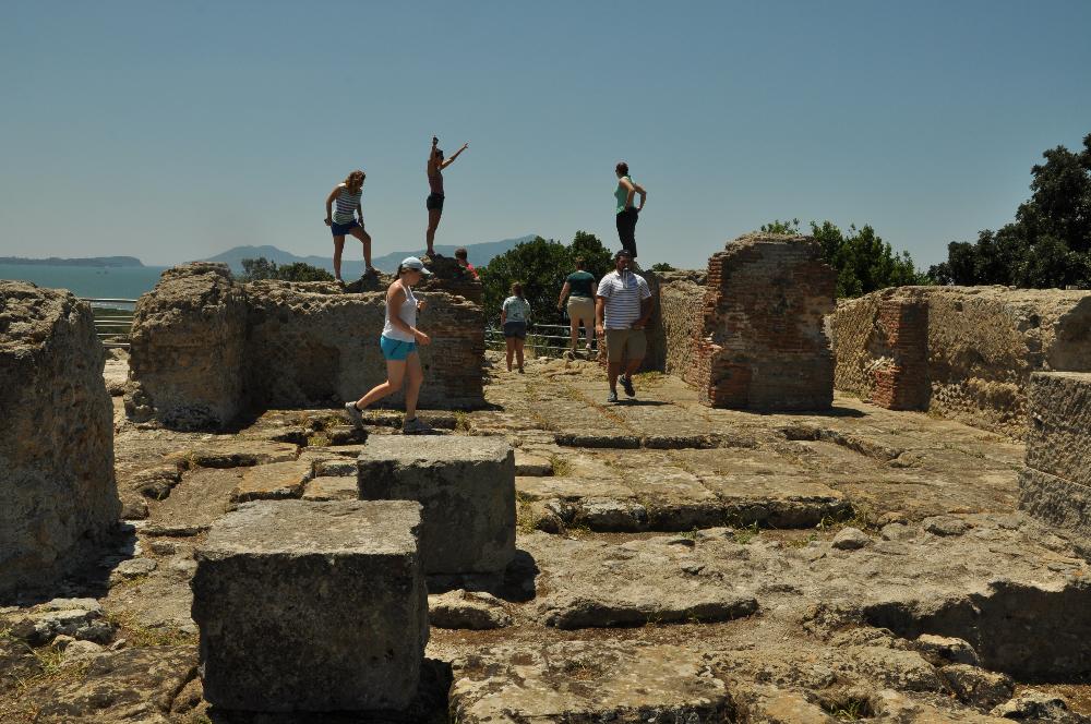 Rome in the Ruins Program