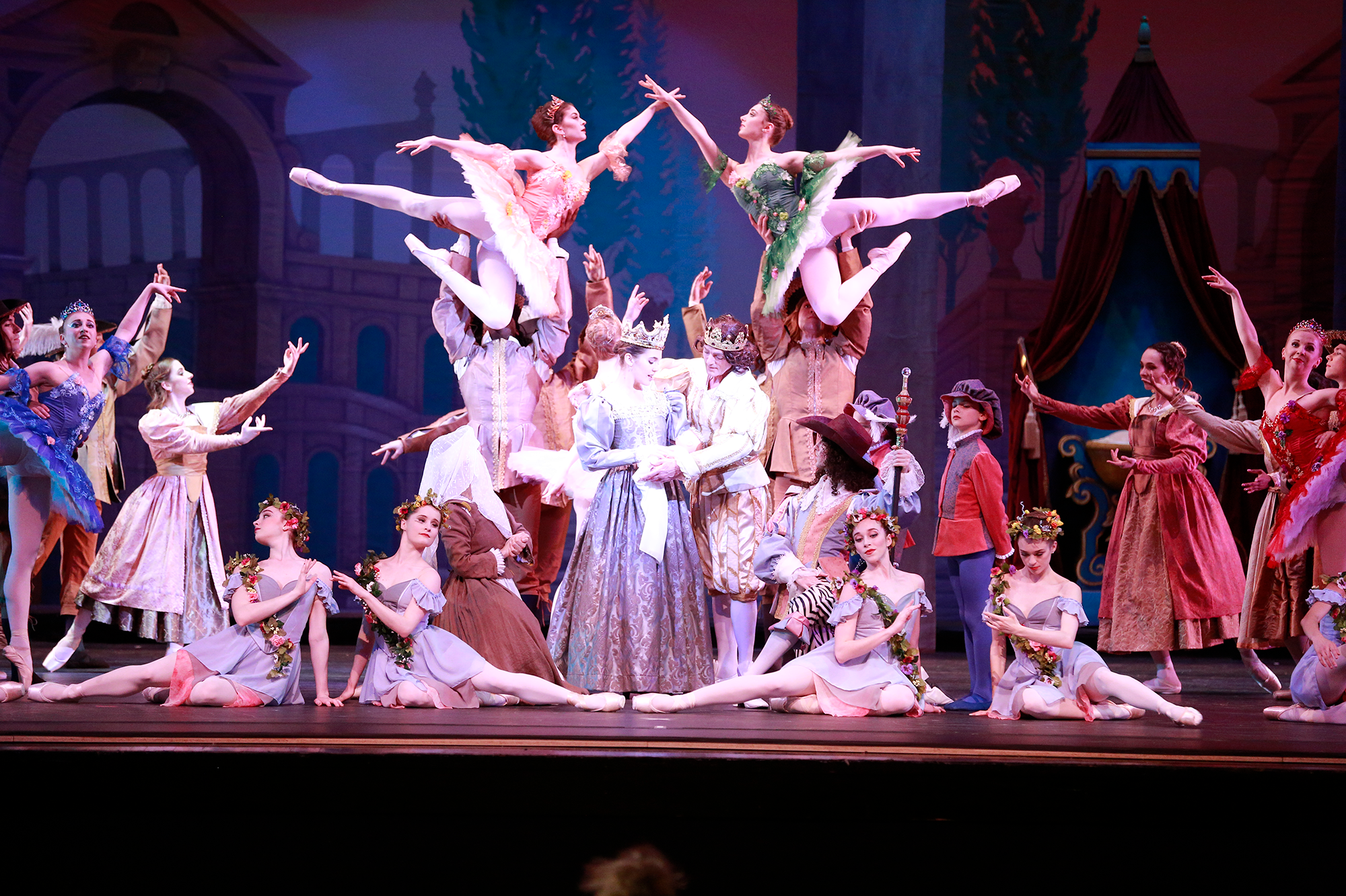 dancers in sleeping beauty