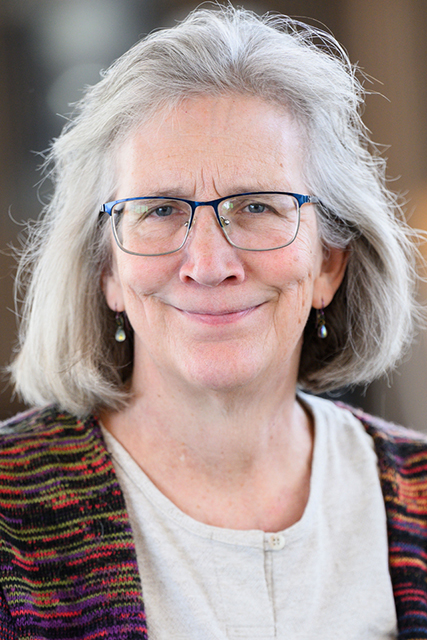 Headshot of Lisa Brooks smiling.